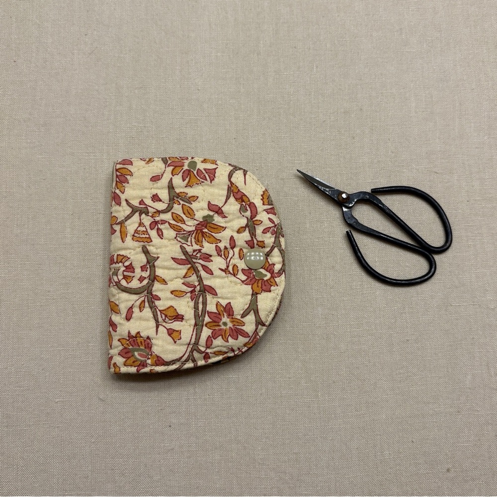 Floral Quilted Stitchers Needlebook  - Cream and Brown NWT